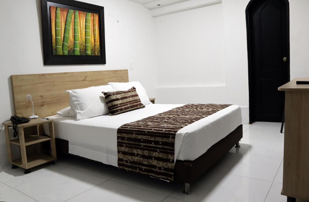 Like Home Hotel Boutique Medellin Bagian luar foto