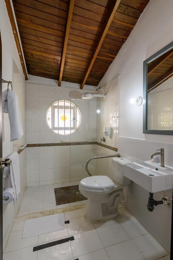 Like Home Hotel Boutique Medellin Bagian luar foto